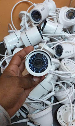 Bullet Cameras Bulk In Hand